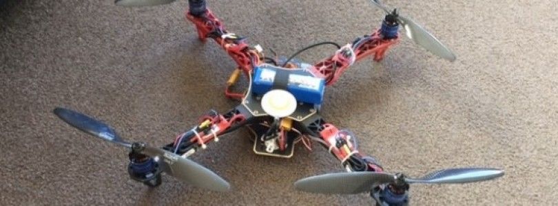 En busca del dueño de un dron estampado en un restaurante