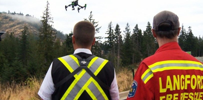 Bomberos prueban con éxito la supervisión con dron de un rescate de montaña en Canada