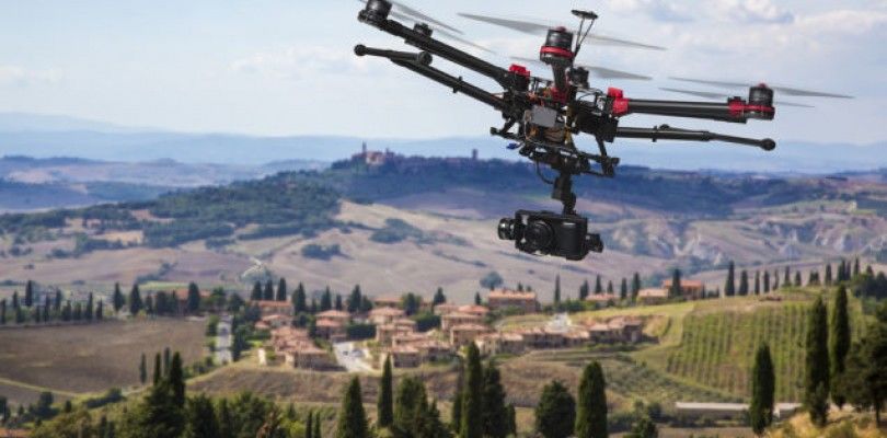 La FAA autoriza a una empresa a volar sus mas de 300 drones