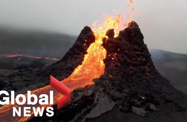 vídeo del volcán grabado con un dron en Islandia