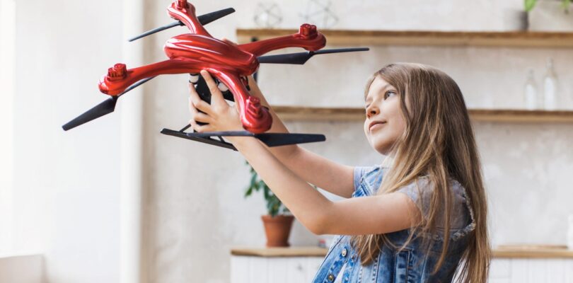 Programa Juvenil de Drones: Esfuerzos de la FAA para Cultivar la Próxima Generación de Pilotos de Drones.