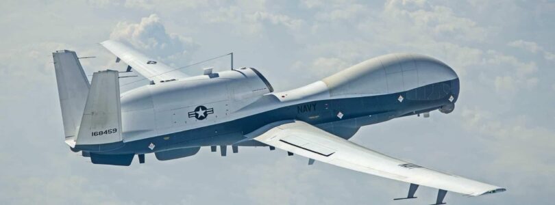 Aumento de la vigilancia sobre China por parte de Estados Unidos mediante el despliegue del dron Triton en Okinawa.