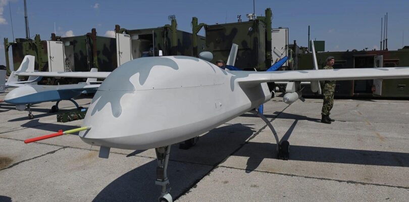China muestra drones militares en una destacada exposición de defensa europea.